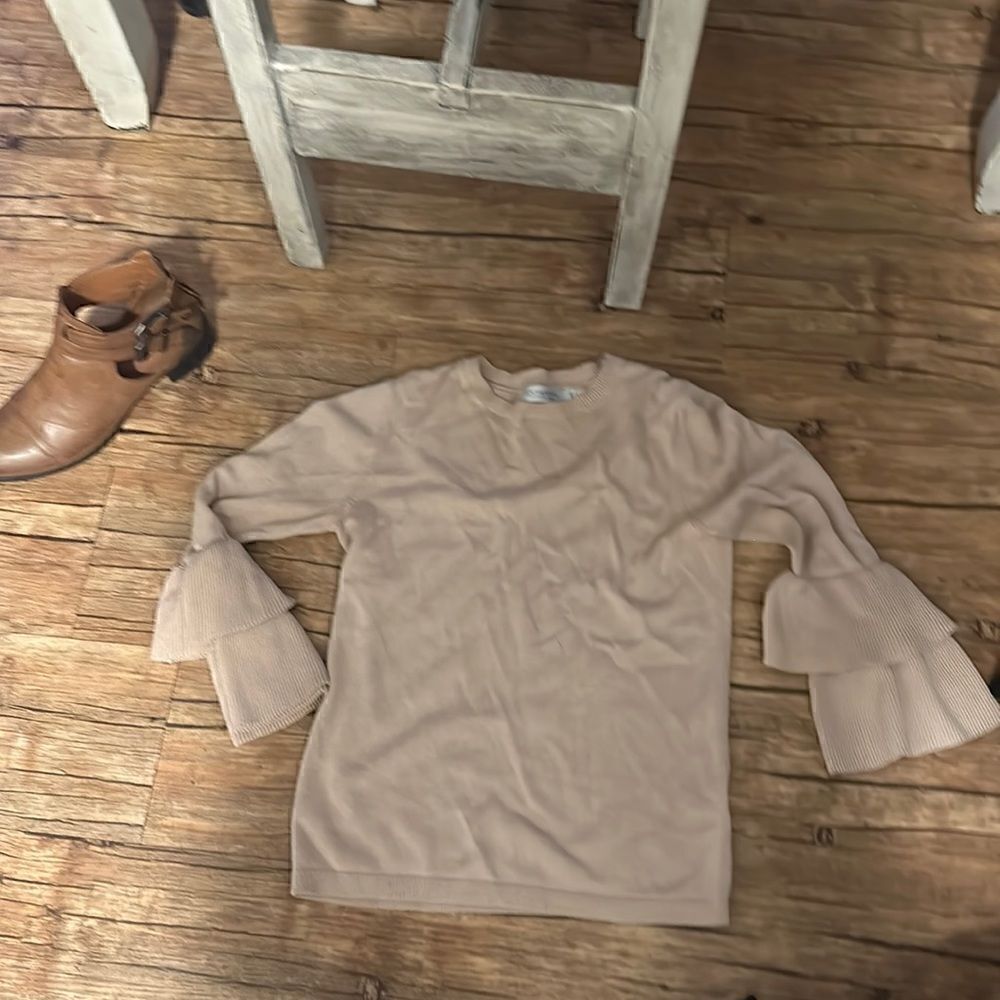 Simons small Dusty Rose Tier Ruffled Sleeve Sweater